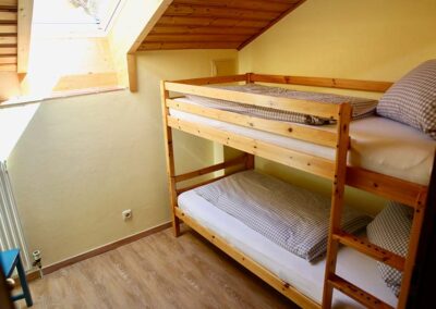 Stockbett in der Ferienwohnung Landhaus auf dem Ferienhof Heger im Allgäu